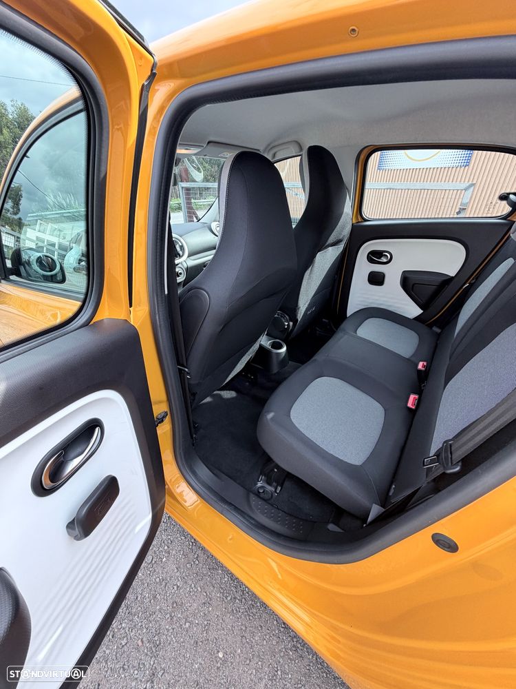 Renault Twingo E-Tech. 22 Urban Night - 14
