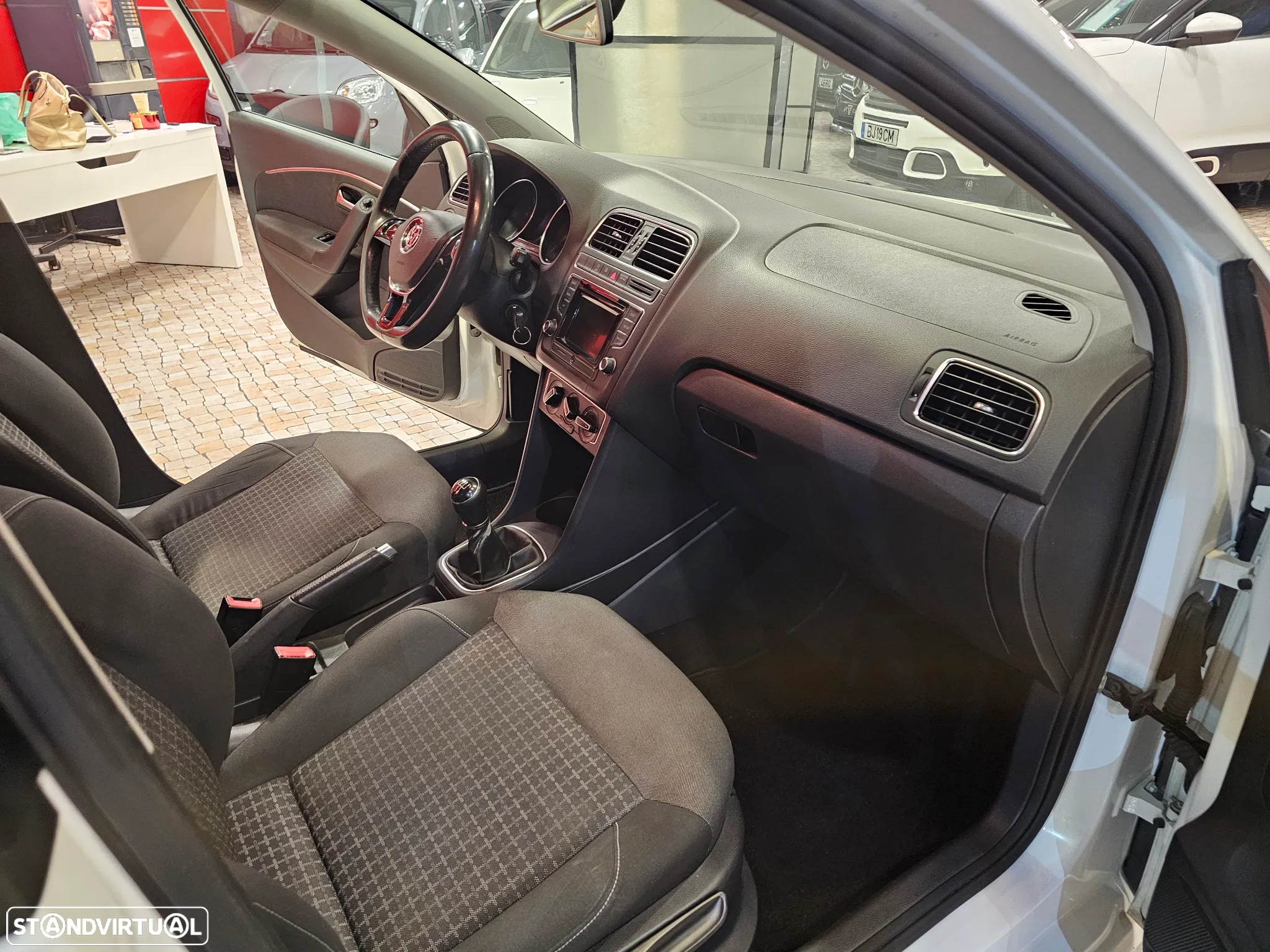 VW Polo 1.4 TDI (Blue Motion ) Comfortline - 15