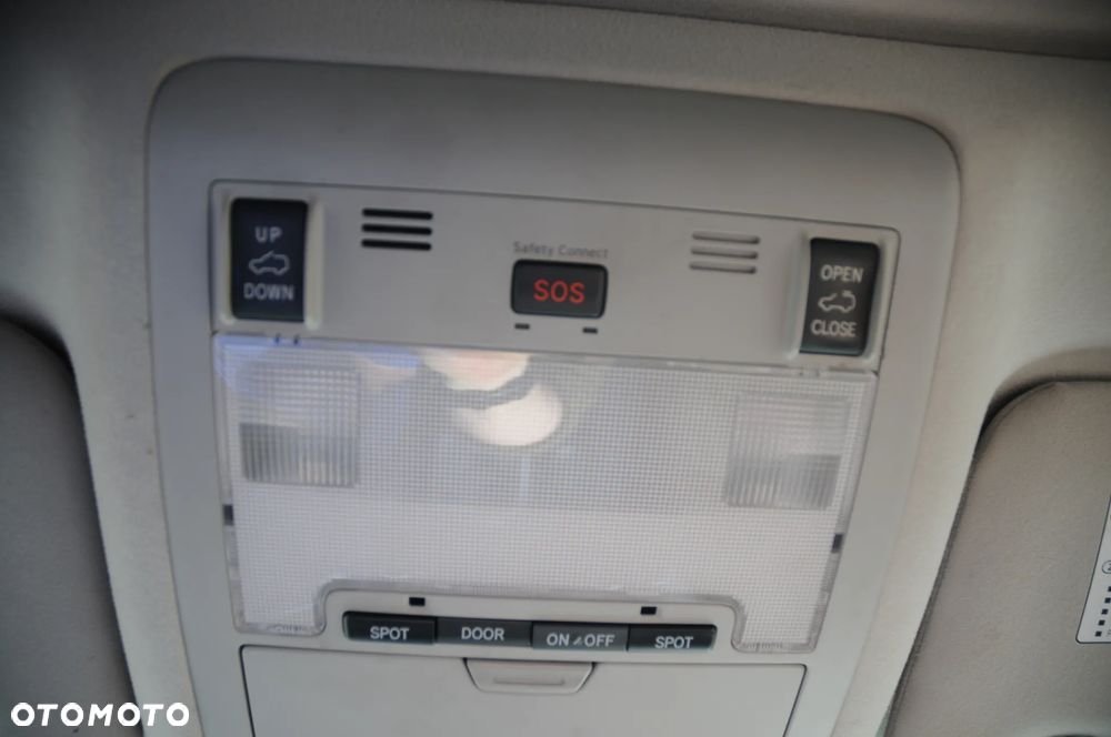 Toyota Land Cruiser - 15