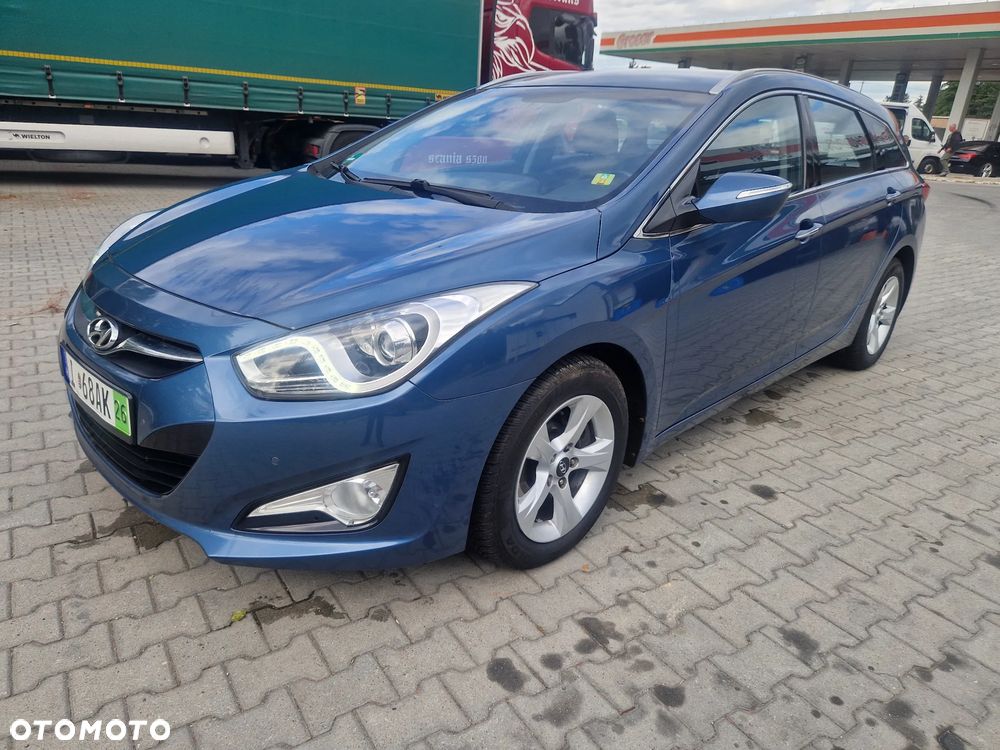 Hyundai i40 Kombi 1.7 CRDi DCT Premium - 2