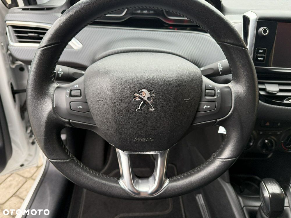 Peugeot 208 1.2 VTi Style - 16