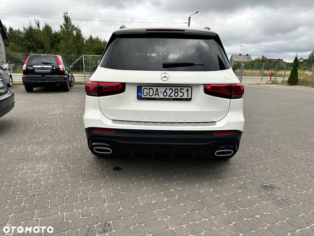 Mercedes-Benz GLB 250 4-Matic AMG Line 8G-DCT - 17