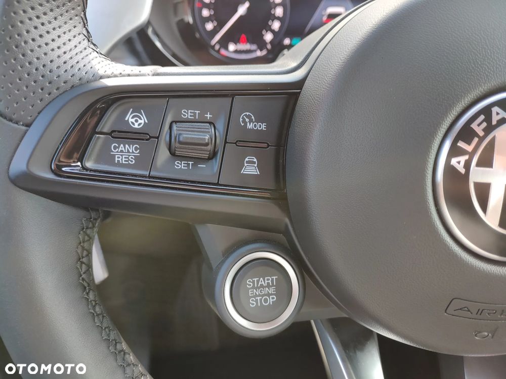 Alfa Romeo Tonale 1.5 T4 GSE mHEV Veloce DCT - 9