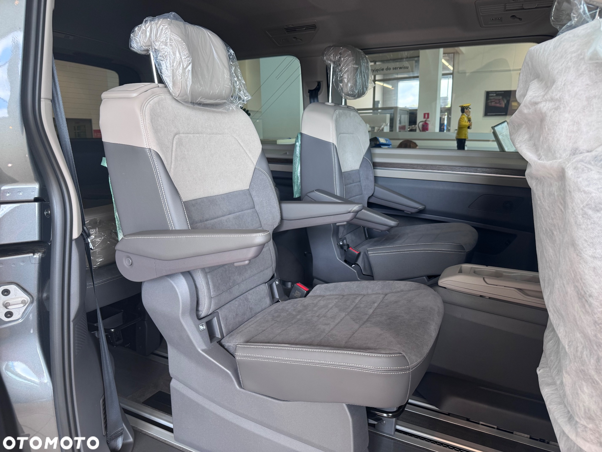 Volkswagen Multivan 2.0 TSI L2 Style DSG - 9