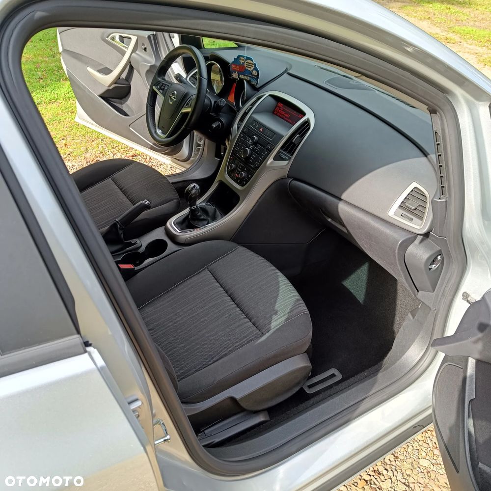 Opel Astra - 19