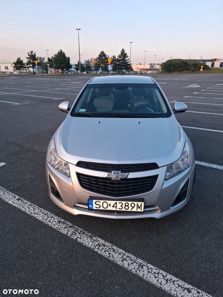 Chevrolet Cruze 1.8 LS+ - 1