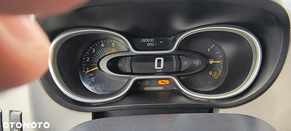 Renault Trafic - 1