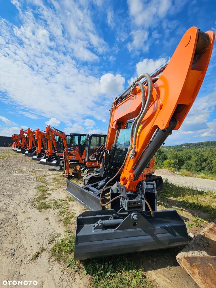Hitachi ZX65 USB-6 - 11