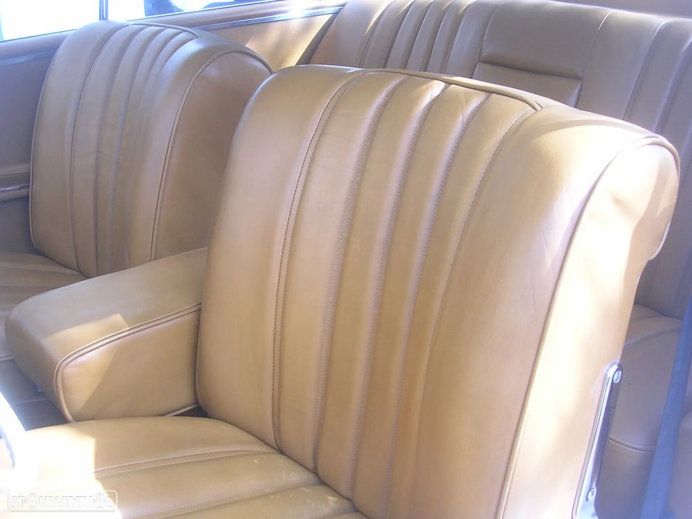 Mercedes-Benz W111/W112 (1961-1968) - 21