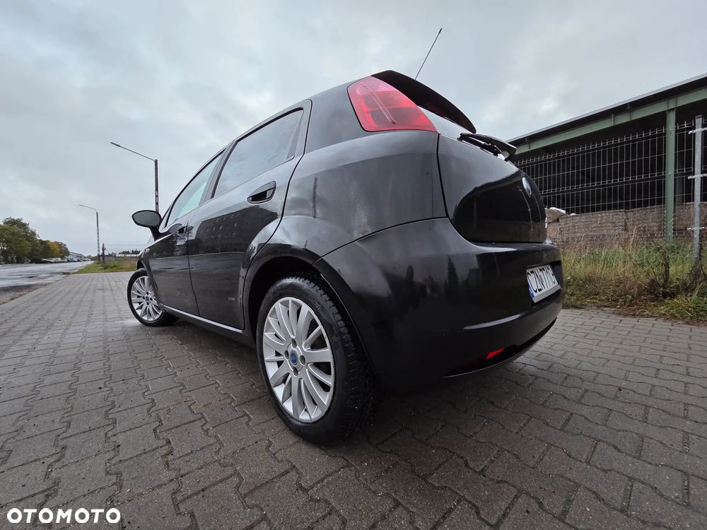 Fiat Punto 1.4 16V Dynamic - 2