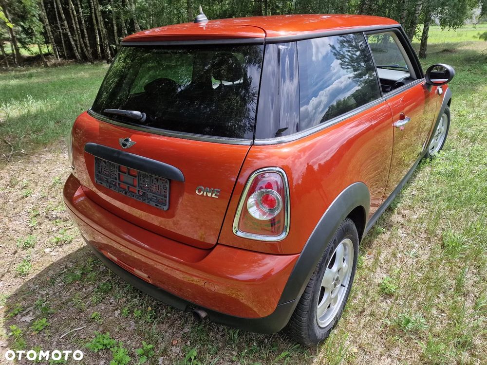 MINI ONE - 18