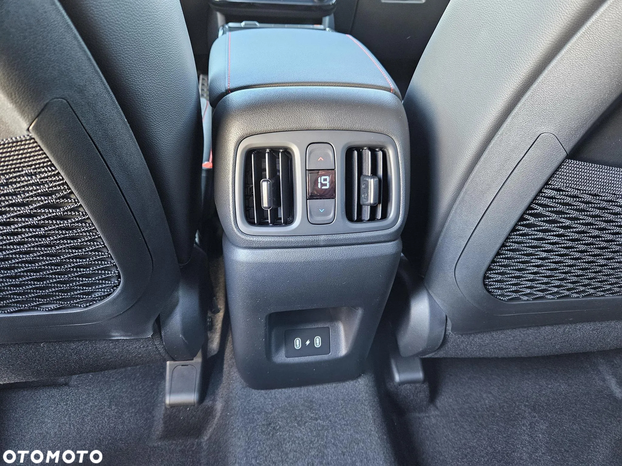 Hyundai Tucson - 14