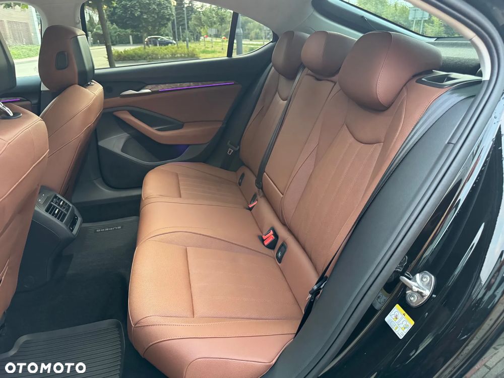 Skoda Superb 2.0 TDI SCR L&K DSG - 14