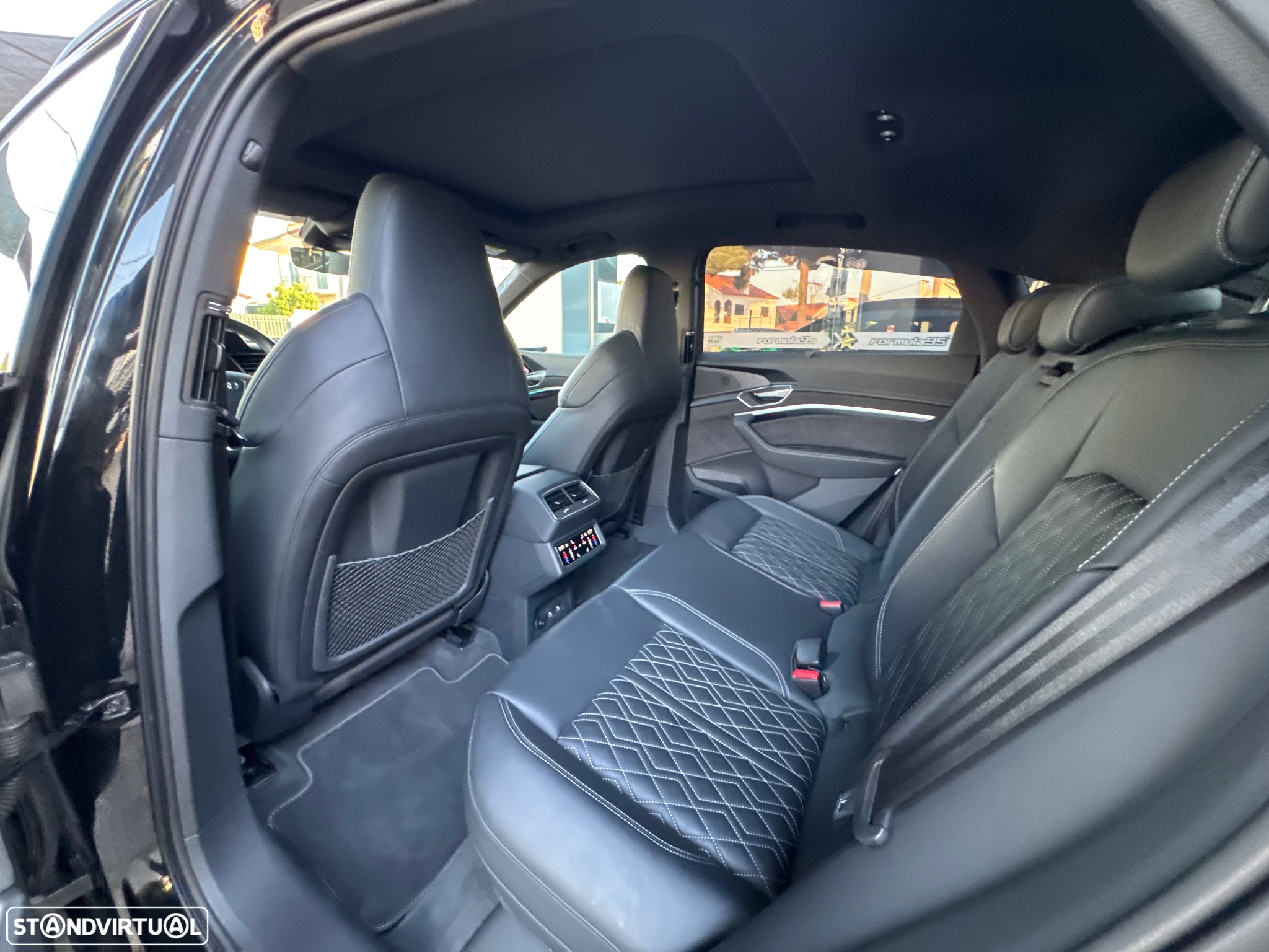 Audi e-tron Sportback S quattro - 9