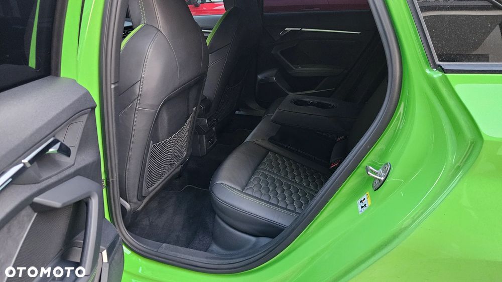 Audi RS3 Limousine - 16