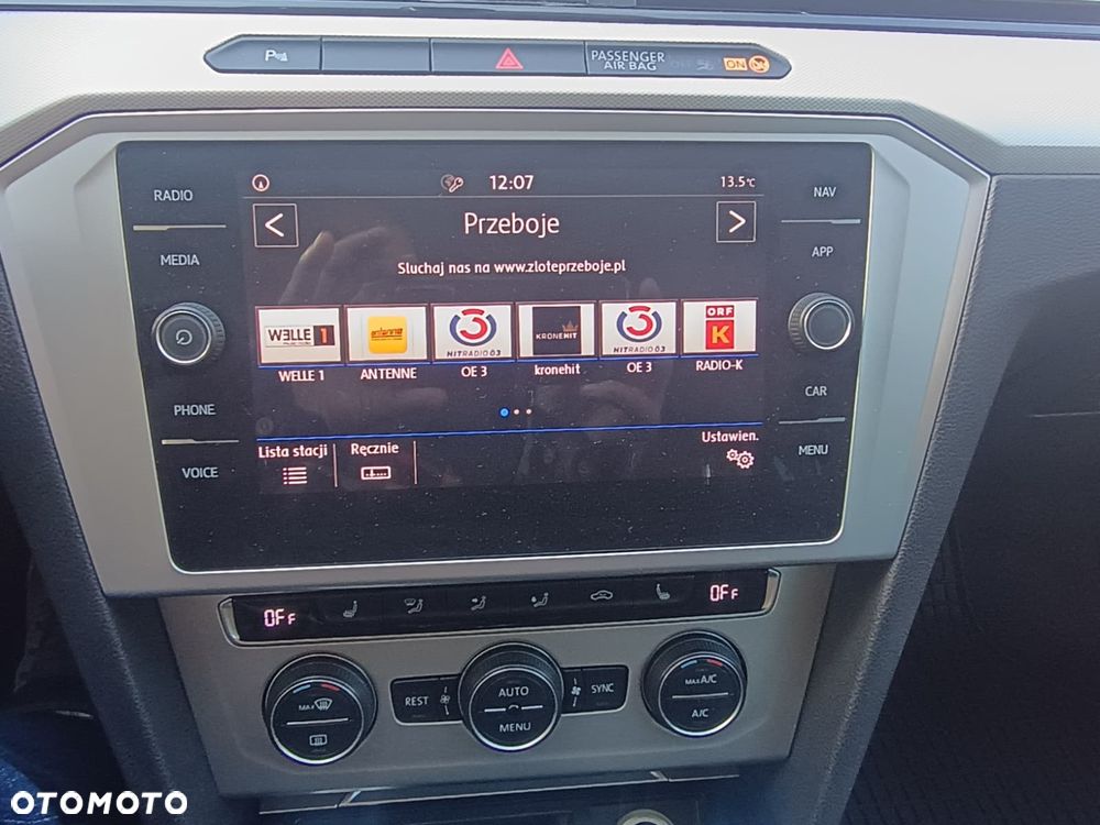 Volkswagen Passat - 18