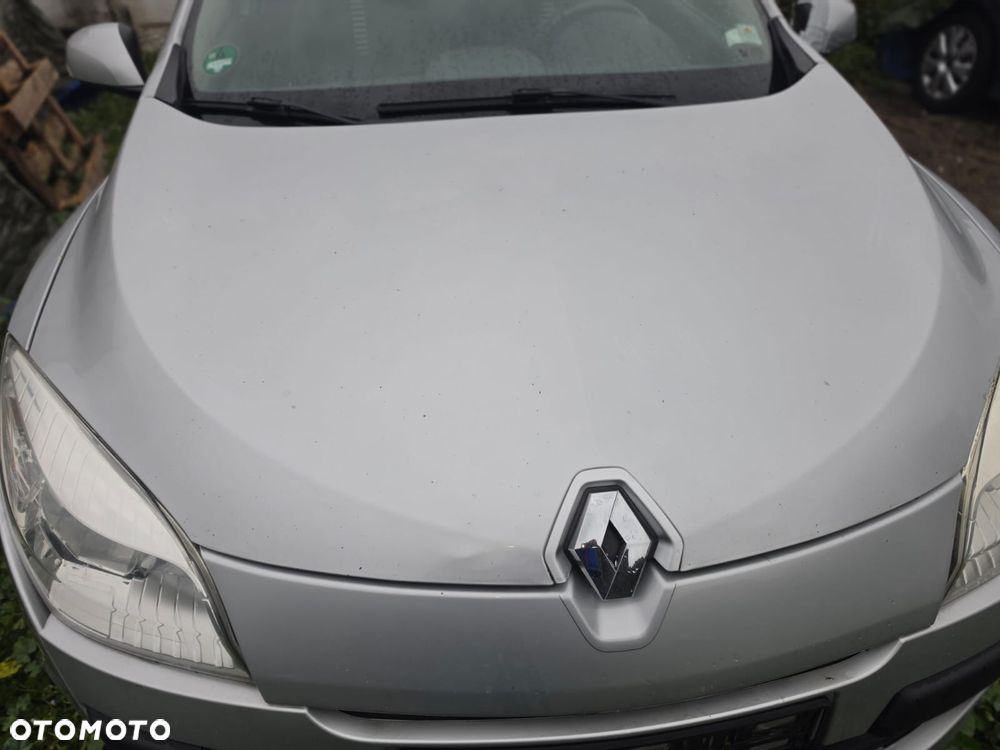 Kompletny  przód  Renault  megane  3 w kolorze - 1
