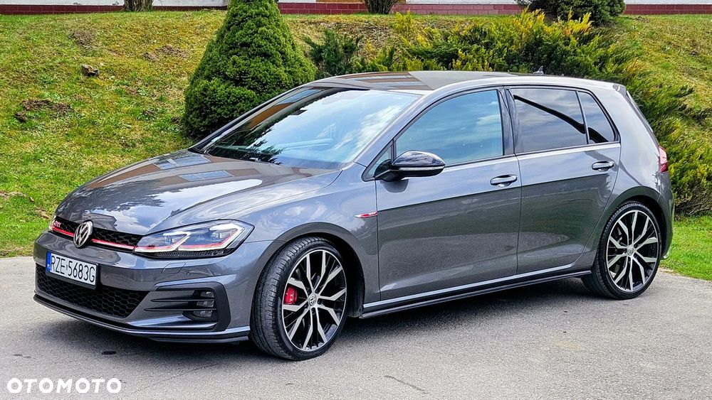 Volkswagen Golf GTI (BlueMotion Technology) DSG Performance - 18