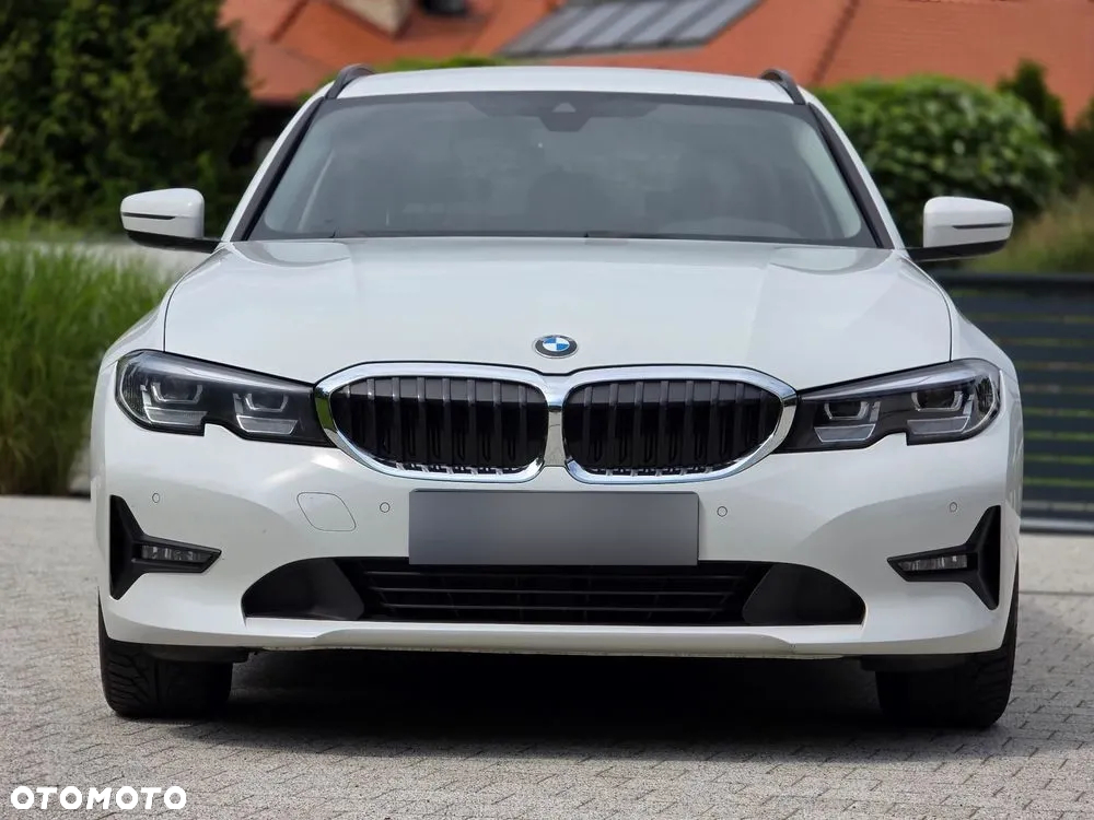 BMW Seria 3 318i Business Edition sport - 3