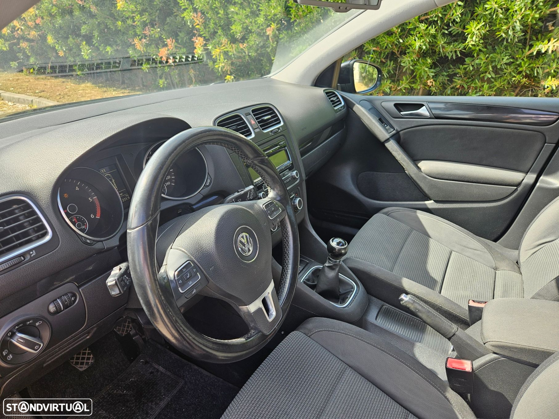 VW Golf 1.6 TDi Confortline - 15