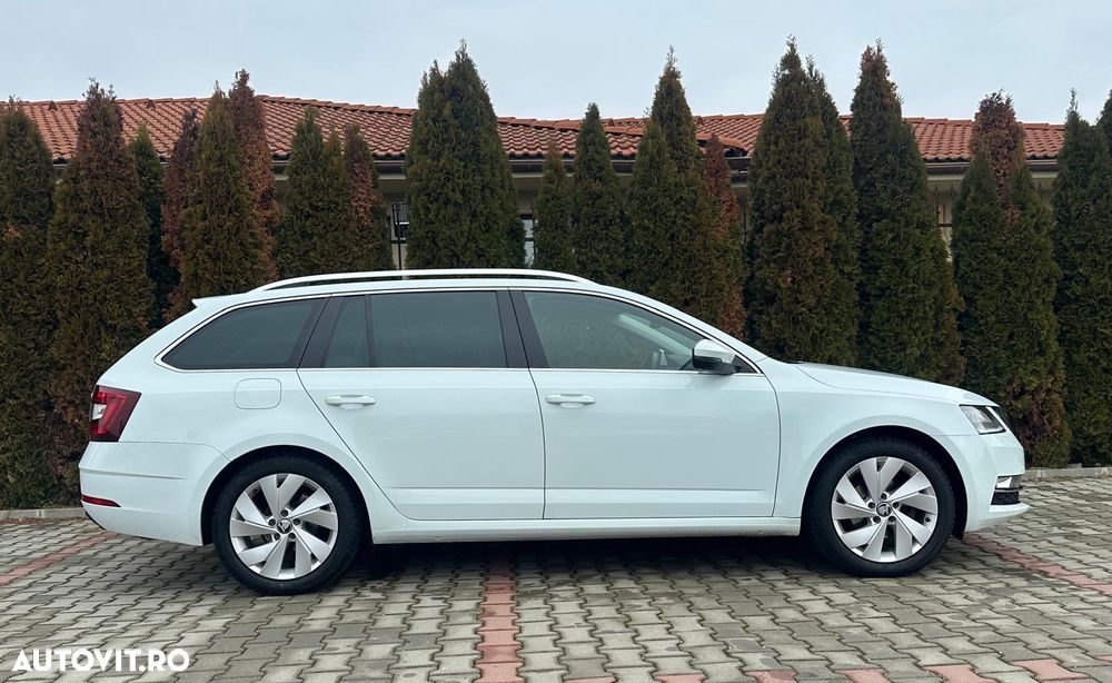 Skoda Octavia 1.6 TDI DSG Premium Edition - 10