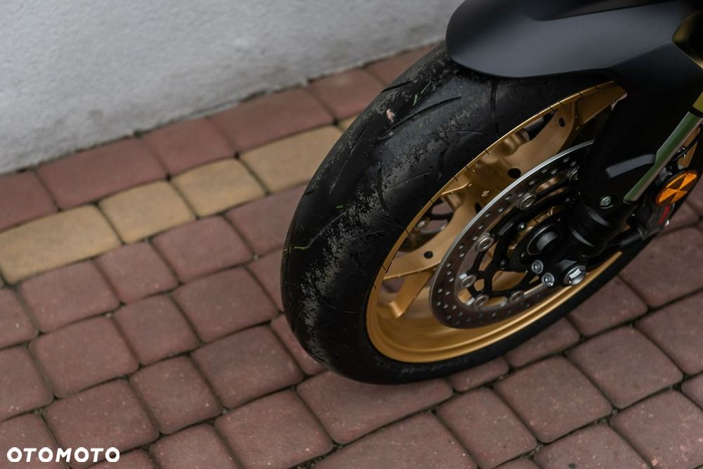 Honda CB - 8