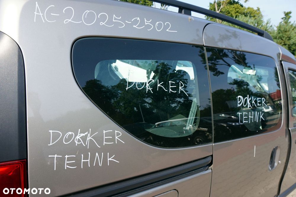 SZYBA KAROSERYJNA TYLNA PRAWA BOCZNA DOKKER LIFT 833069695R DACIA 2017-2021 - 1