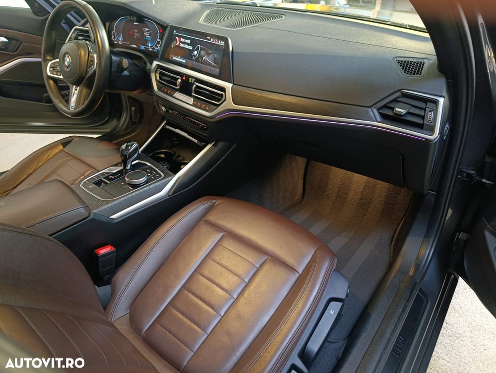 BMW Seria 3 330e Aut. Luxury Line - 24