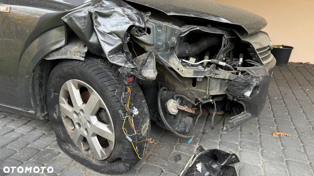 Opel Astra 2009 photo 4