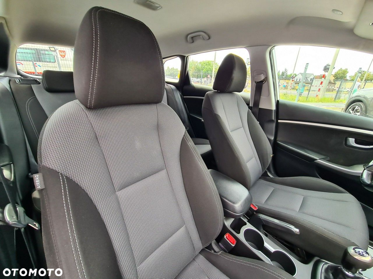 Hyundai i30 1.6 CRDi Comfort - 23
