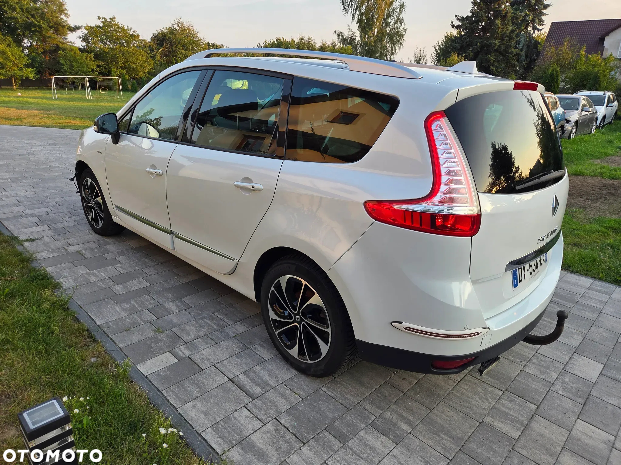 Renault Grand Scenic dCi 110 EDC Bose Edition - 3