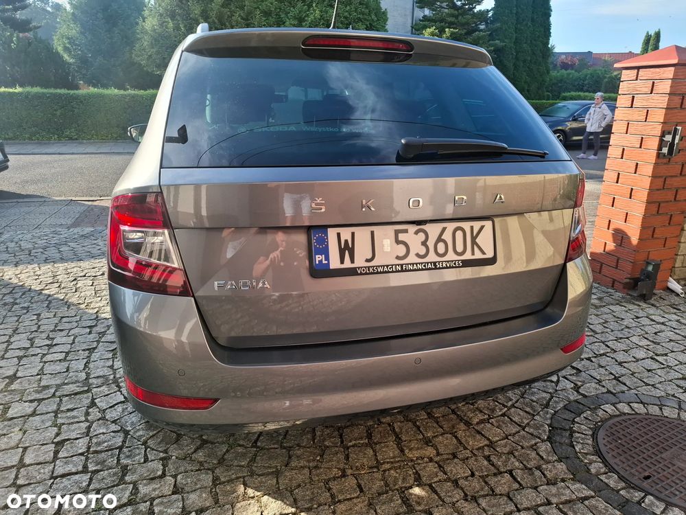 Skoda Fabia 1.0 TSI Ambition Plus - 6