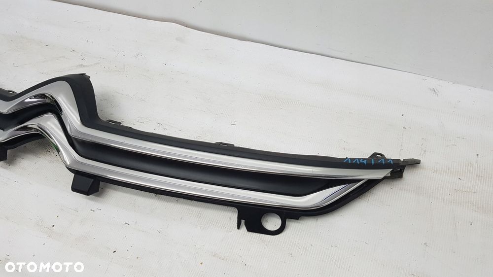 ciroen c4 grand picasso grill atrapa - 2