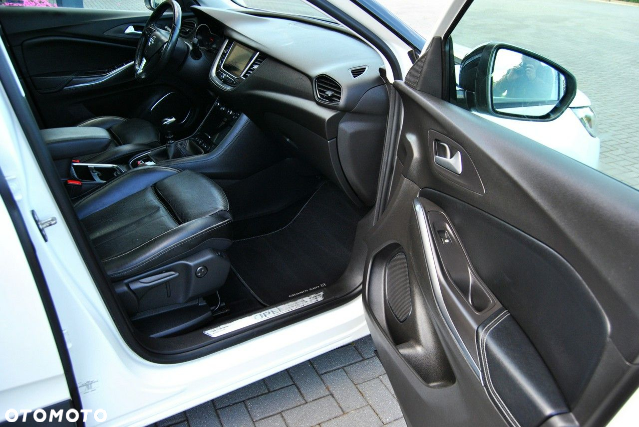 Opel Grandland X - 12