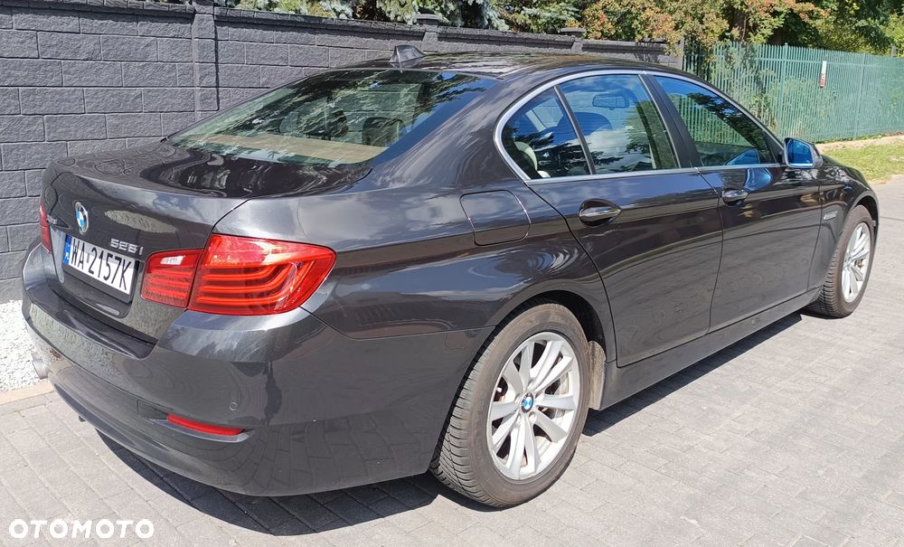 BMW Seria 5 528i xDrive - 5