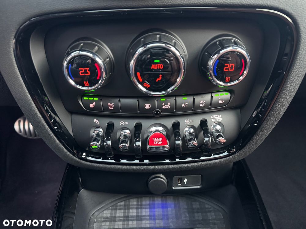 MINI John Cooper Works ALL4 sport - 21