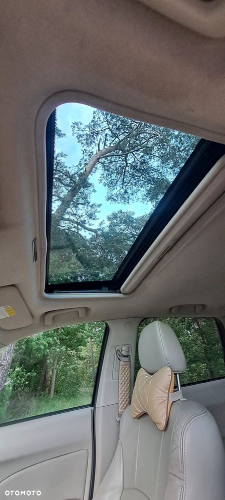 Mitsubishi Outlander 2.0 DID Intense + SE - 14