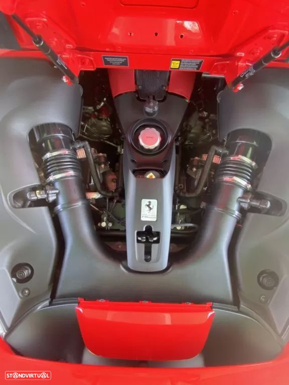 Ferrari F8 Tributo Spider - 25