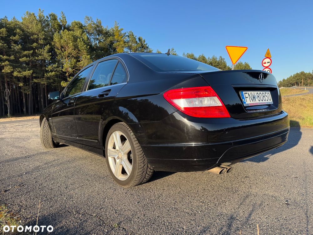 Mercedes-Benz Klasa C 180 Kompressor BlueEFFICIENCY - 4