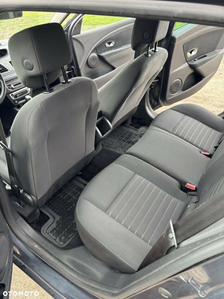 Renault Megane 1.5 dCi Energy Limited EU6 - 9