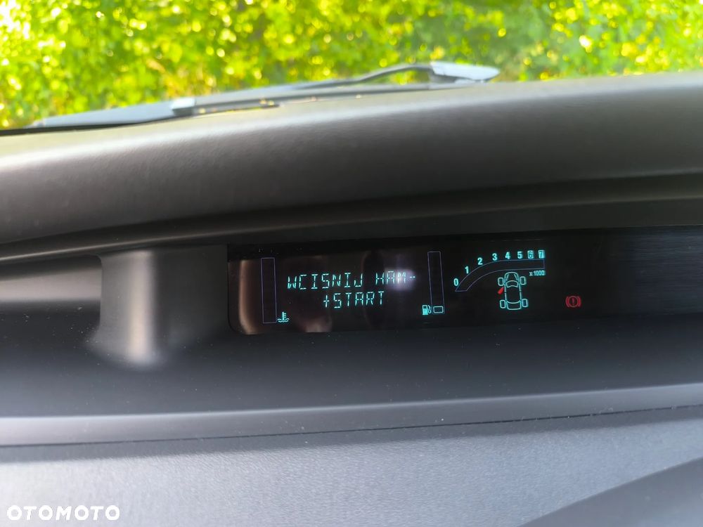 Renault Scenic 1.6 16V Confort Authentique - 12