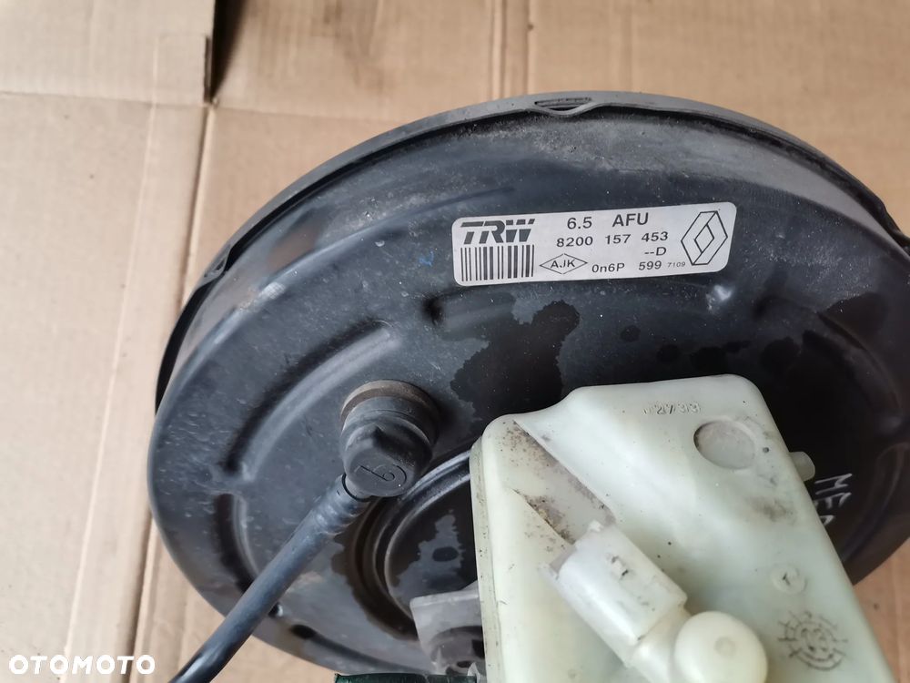Serwo Megane II TRW 8200157453 - 2