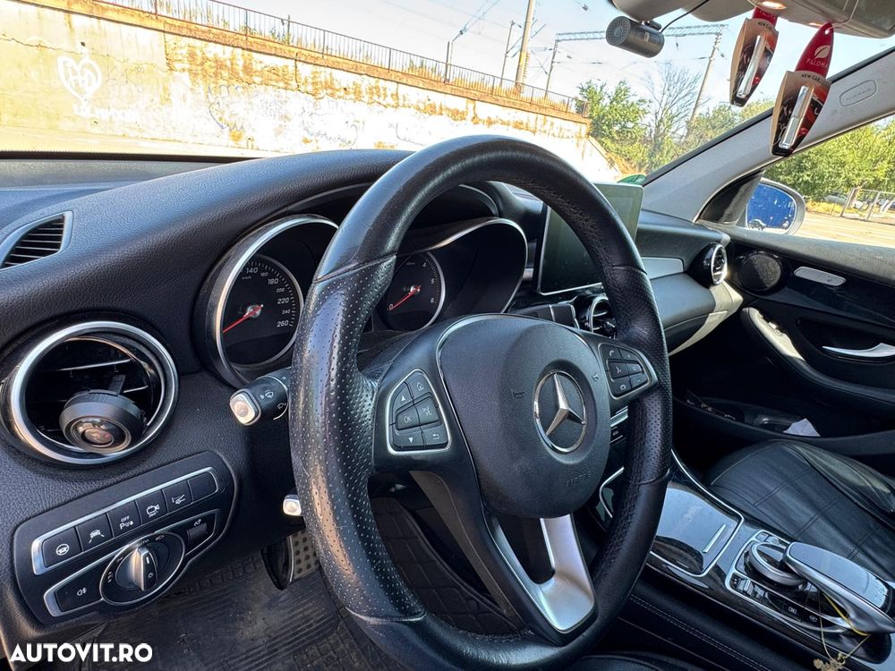 Mercedes-Benz GLC - 10