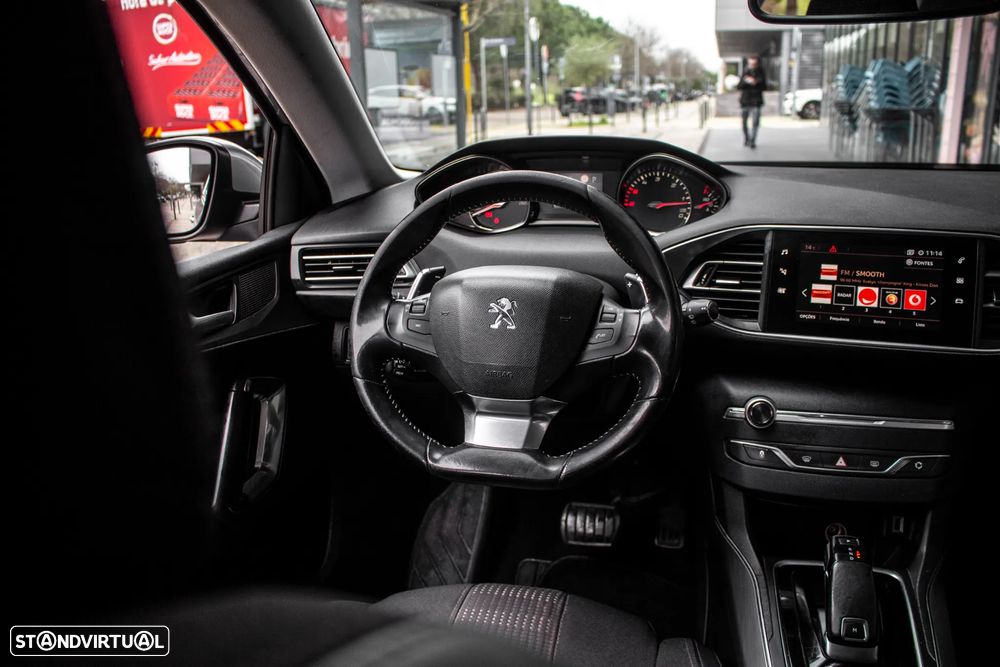 Peugeot 308 BlueHDi FAP 130 EAT8 Stop & Start Allure - 29