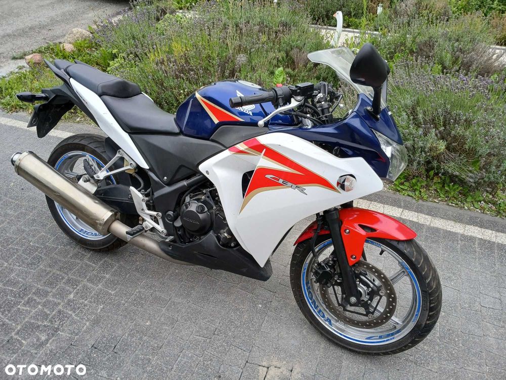 Honda CBR - 4