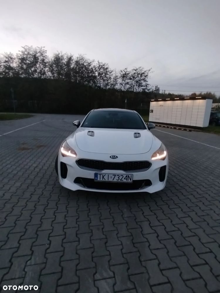 Kia Stinger 3.3 T-GDI V6 GT AWD - 10