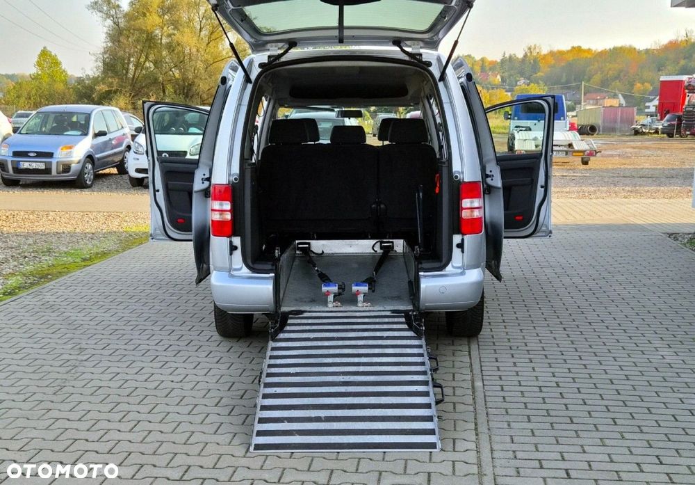 Volkswagen Caddy 2011