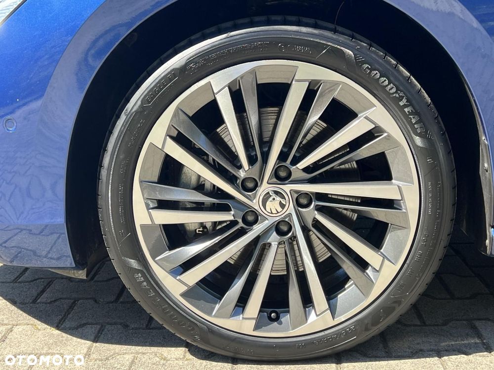 Skoda Superb 2.0 TDI SCR 4x4 L&K DSG - 25