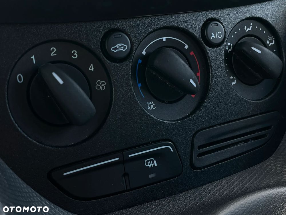 Ford Transit Connect - 14