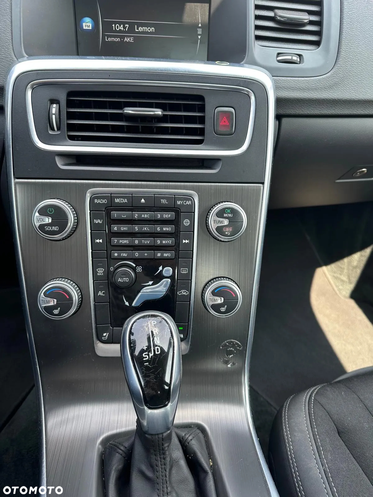 Volvo S60 D3 Geartronic Momentum - 32